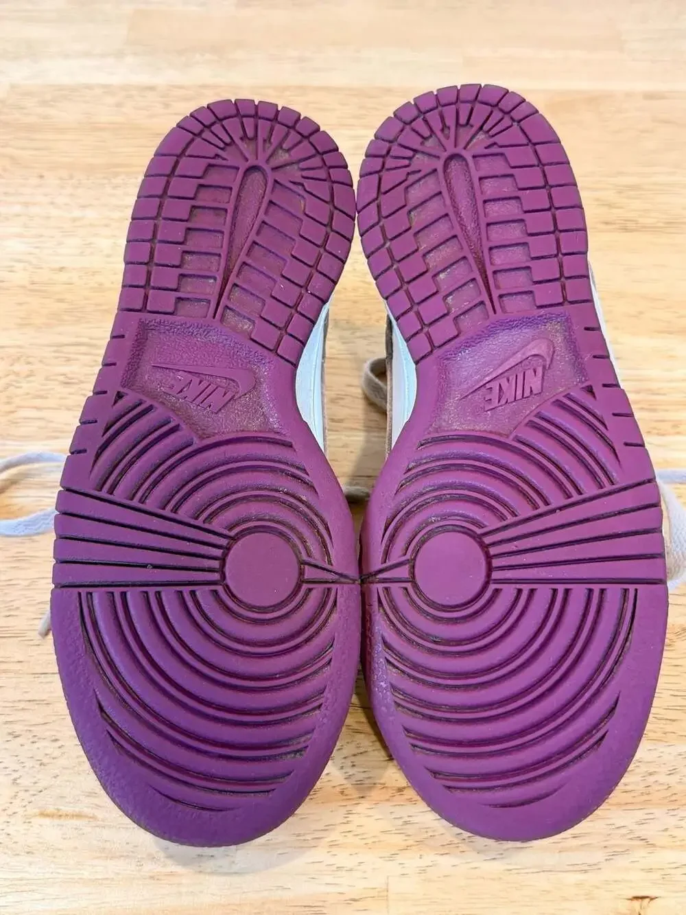 Nike Dunk Low LV8 1 Grade School 'Platinum Violet' (FB9109-104)